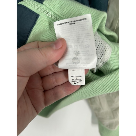 Nike Windrunner Lightweight Windbreaker Hooded Jacket AR2191-058 Large Loose Fit - Picture 5 of 7